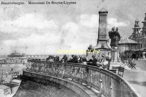 ancienne carte postale de Blankenberge Monument De Bruyne-Lippens