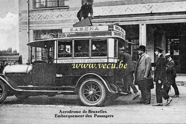 ancienne carte postale de Aéroports Aerodrome de Bruxelles - Embarquement des passagers