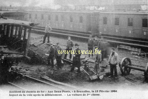 postkaart van Trein Accident de chemin de fer à Bruxelles, le 15 février 1904. Aspect de la voie.