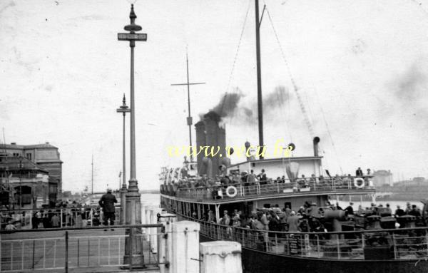 photo ancienne  de paquebots  La Malle Princesse Marie-José en partance pour l'Angleterre