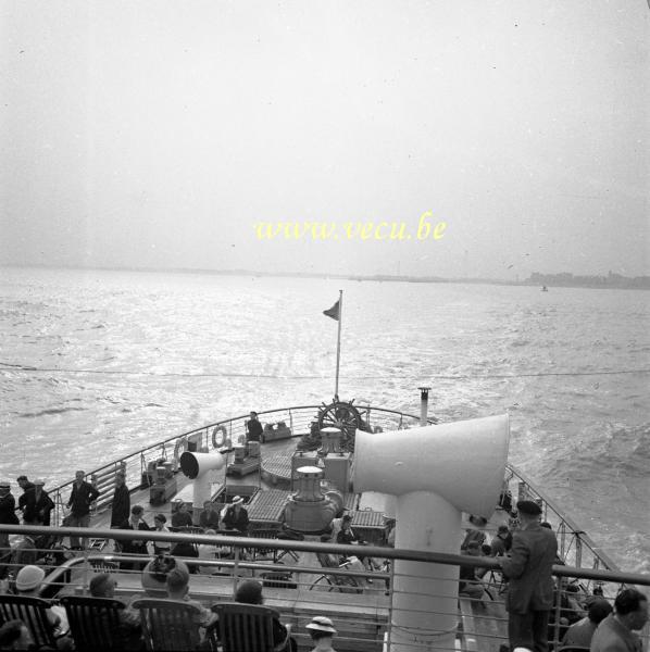 photo ancienne  de paquebots  Départ de la Malle Prince Baudouin vers Douvres