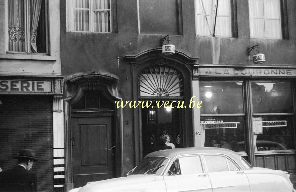 photo ancienne  de Bruxelles - Sainte-Catherine  Café a la couronne (Monk)