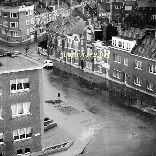 photo ancienne  de la commune de Ganshoren  Coin de la Drève de Rivieren et de la Rue de la Réforme