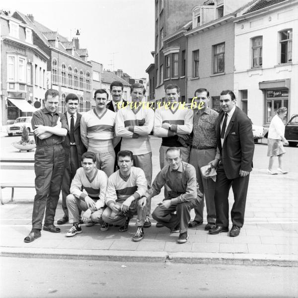 photo ancienne  de la commune de Ganshoren  L'équipe de balle pelote  