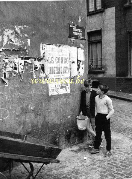 photo ancienne  de Bruxelles - rue des Minimes  Kets de Bruxelles