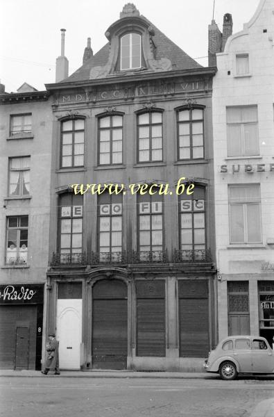 photo ancienne  de Bruxelles - rue de la Montagne  Actuellement office de tourisme d'Andorre