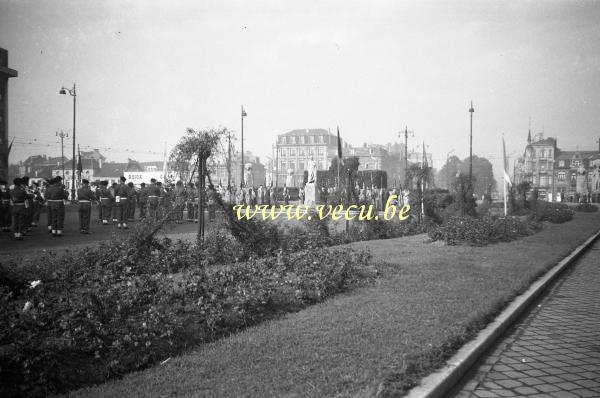 photo ancienne  Journée du génie - Square Sainctelette. 