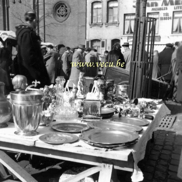 photo ancienne  de Bruxelles - Vieux marché place du jeu de balle  Vieux marché place du jeu de balle