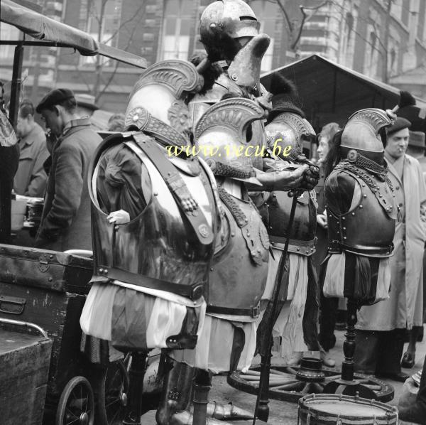 photo ancienne  de Bruxelles - Vieux marché place du jeu de balle  Le vieux marché au jeu de balle