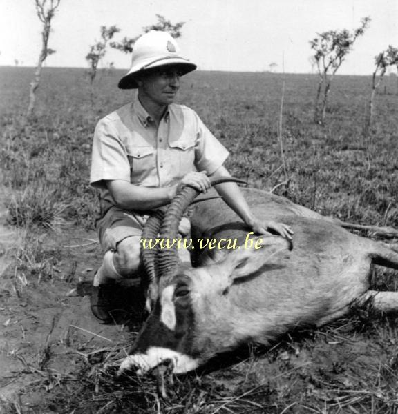 photo ancienne  de chasse et de pêche au Congo  