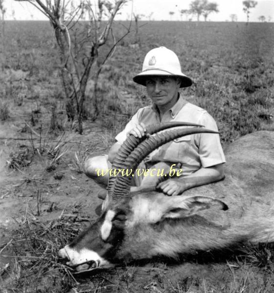 photo ancienne  de chasse et de pêche au Congo  