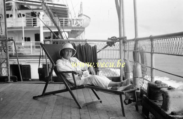 photo ancienne  de bateaux au Congo  Retour du Congo