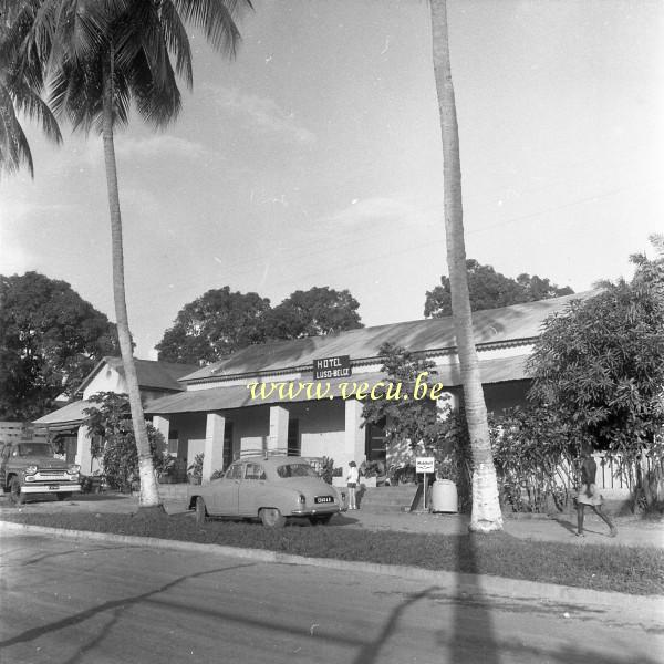 photo ancienne  d' urbanisme au Congo  L'Hôtel Luso-Belge