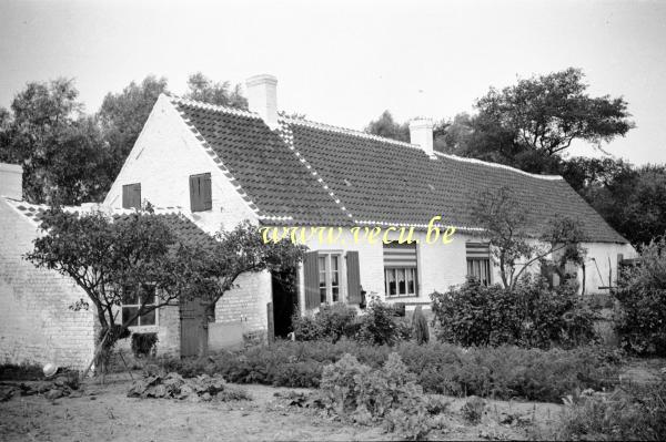 photo ancienne  de La Panne  Maison de pêcheurs