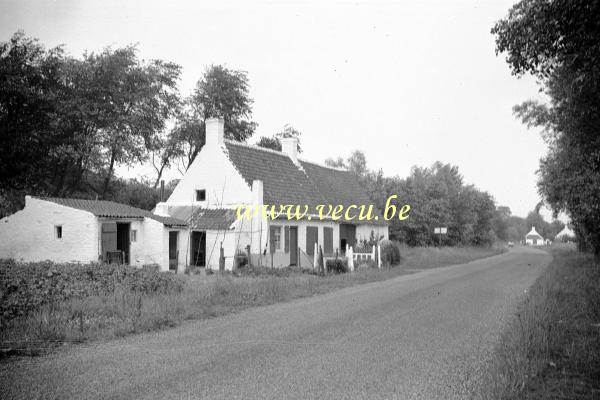 photo ancienne  de La Panne  Maison de pêcheurs