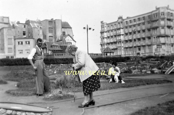 photo ancienne  de Wenduine  mini golf