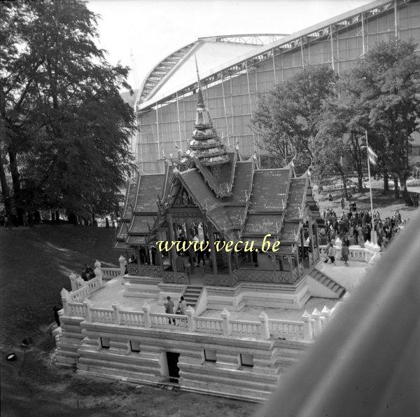 photo ancienne  de l'expo 58  Le pavillon Thailandais