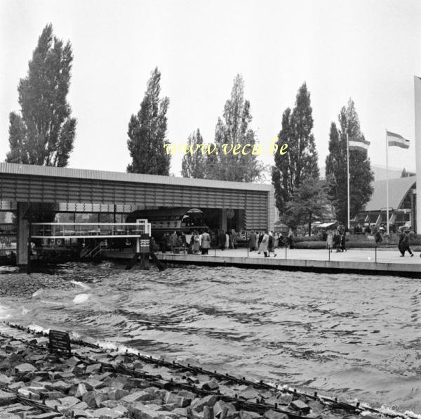 photo ancienne  de l'expo 58  Le pavillon Hollandais