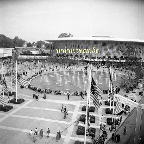 photo ancienne  de l'expo 58  Le pavillon des états unis