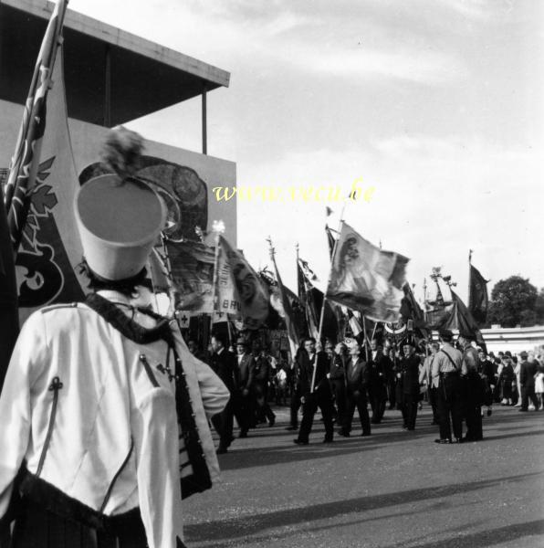 photo ancienne  de l'expo 58  Parade