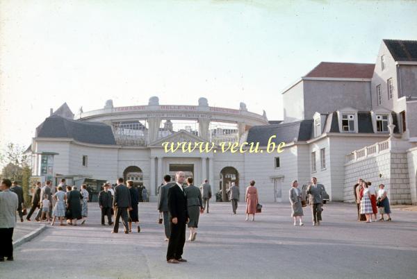photo ancienne  de l'expo 58  Belgique Joyeuse - Terrasse Belle vue - Directoire
