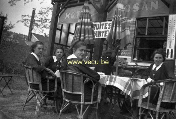 photo ancienne  d'hôtels en Belgique  Terrasse de l'hôtel Mosan