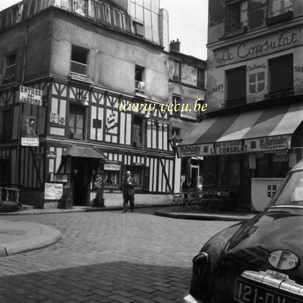 photo ancienne &nbsp;Restaurant Le consulat - Rue Norvins - Montmartre