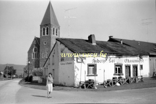 photo ancienne  Bar-Auberge La chaumière au coin de la rue Lauvaux et de la rue de la Roche
