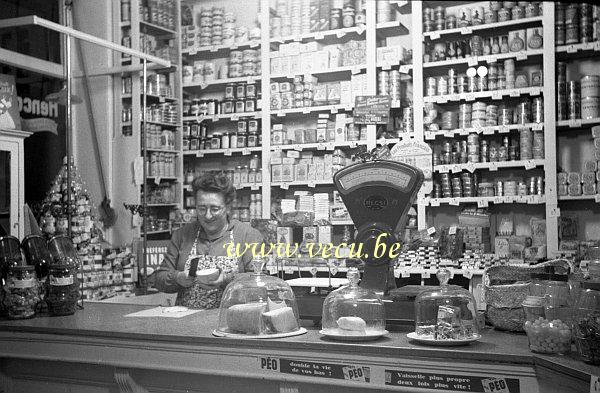 photo ancienne  de magasins  Epicerie