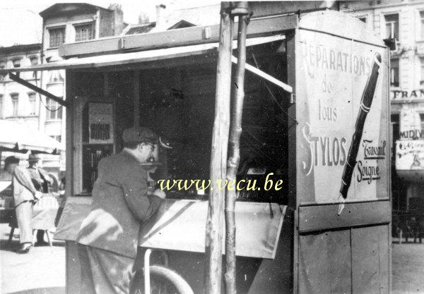 photo ancienne  de métiers divers  Réparation de stylo - Boulevard Jamar