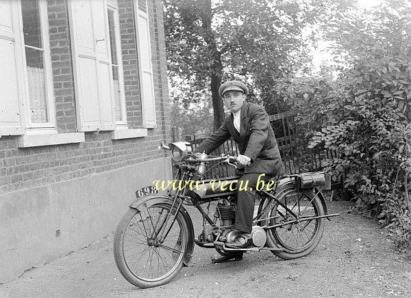 photo ancienne  de motos Coventry Eagle  Coventry-Eagle modèle 1919 avec moteur Jap