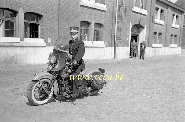 Photo ancienne  de motos Harley Davidson  