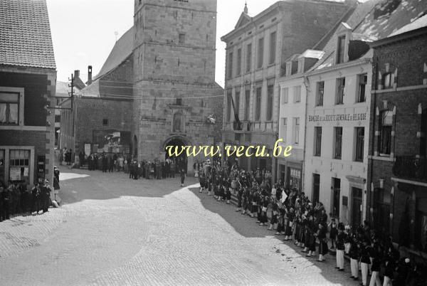 photo ancienne  Rue de la collégiale devant Saint-Gengulphe