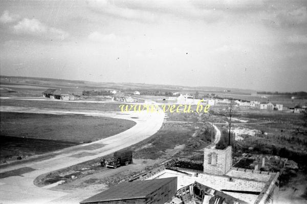 photo ancienne  Vue de la base militaire 