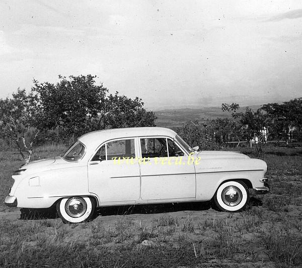 photo ancienne  de Chrysler  Chrysler Windsor 1949 4 portes