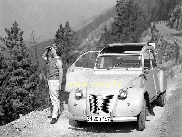 photo ancienne  2cv