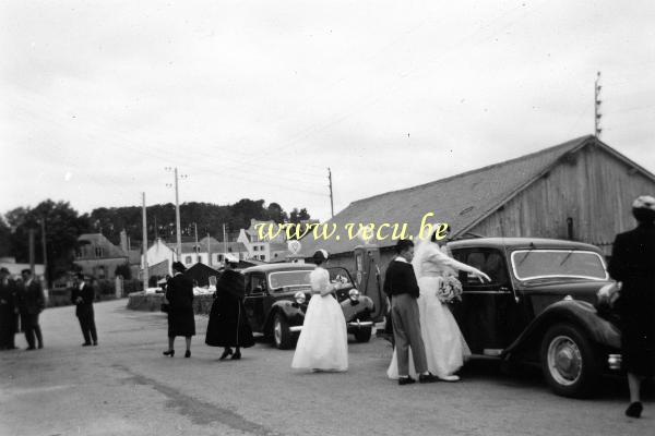 photo ancienne  Mariage en traction avant