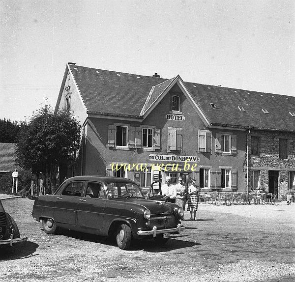 photo ancienne  de Ford  Ford consul 1954 