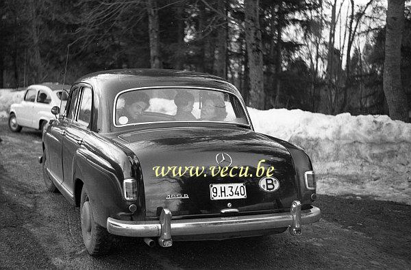 photo ancienne  de Mercedes  Mercedes 180D