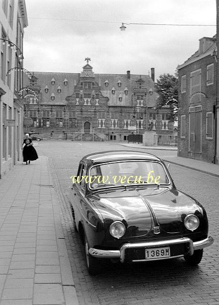 Photo ancienne  de Renault  Renault Dauphine