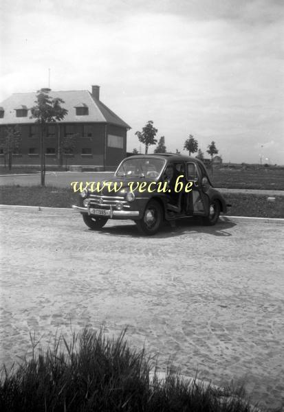 photo ancienne  de Renault  Renault 4cv