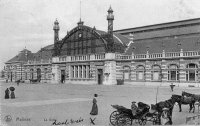 carte postale ancienne de Malines La Gare