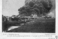carte postale ancienne de Hoboken Incendie des installations pétrolières - La foule sur les lieux du sinistre.