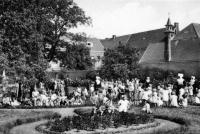 carte postale ancienne de Ravels Notre dame de Campine - école de filles