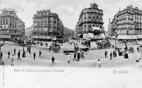 carte postale de Bruxelles Place de la Bourse et boulevard Anspach (panoramique)