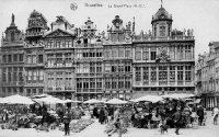carte postale de Bruxelles Grand'Place - Côté Nord-Ouest