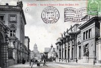 carte postale de Bruxelles Rue de la Régence et Palais des Beaux Arts