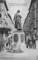 carte postale de Bruxelles Monument à Gabrielle Petit (place St Jean)