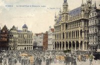 carte postale de Bruxelles La Grand Place le dimanche matin