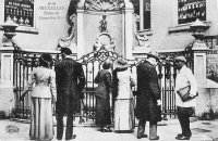 postkaart van Brussel Statue de Manneken-Pis